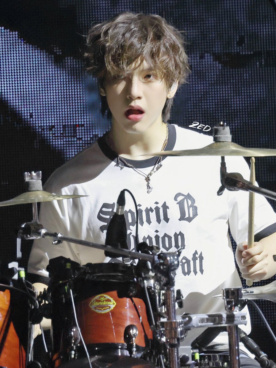 duddl_00's tweet photo. 260606 어썸스테이지 부산

재현 눈 새삼 또 너모 예뿌네.. ♥ 🥺

#엔플라잉 #김재현 https://t.co/YwSfu6CGso