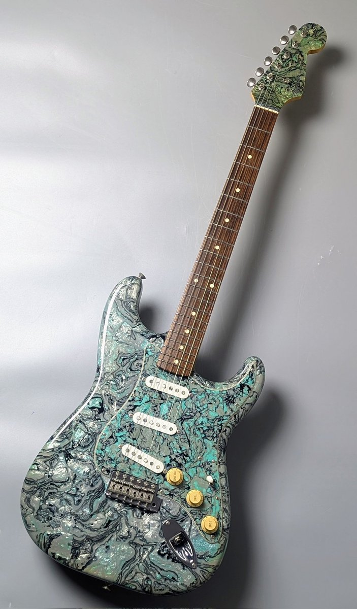 90sカスタムショップの遺産】 Fender CS Abalone Stratocaster（1995