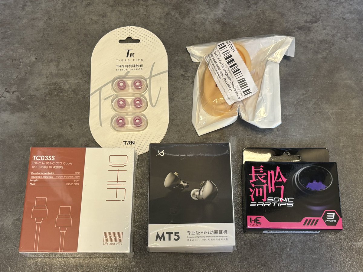 audio_dra's tweet photo. アリエクの購入品第一弾が届いた！思ったより早く届いた🙌
TRN MT5はまた後でポストしますが好みすぎる音で大満足でした！ https://t.co/xaAbHYIUkI