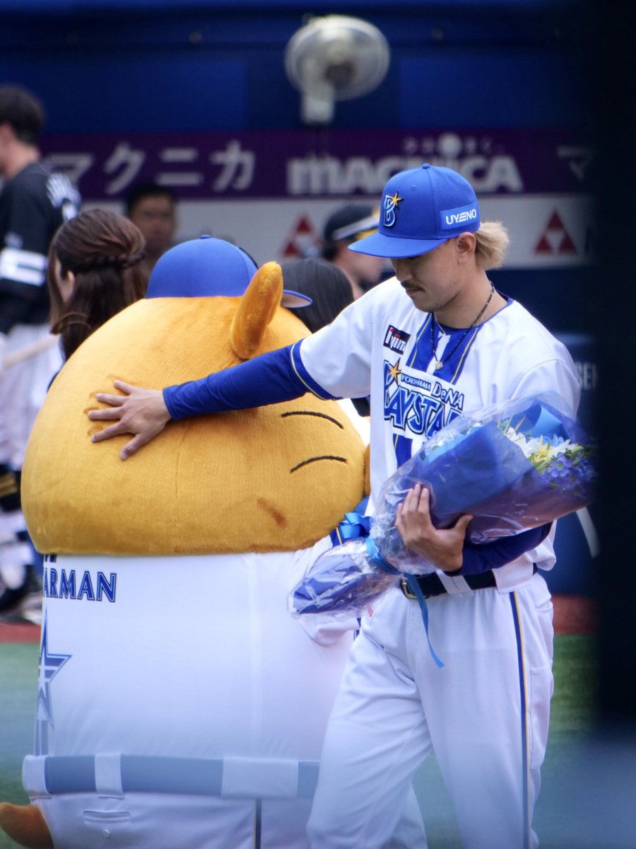 I_Love_BART's tweet photo. 意外とちょっかい出すタイプ https://t.co/V6nuMBgYb1