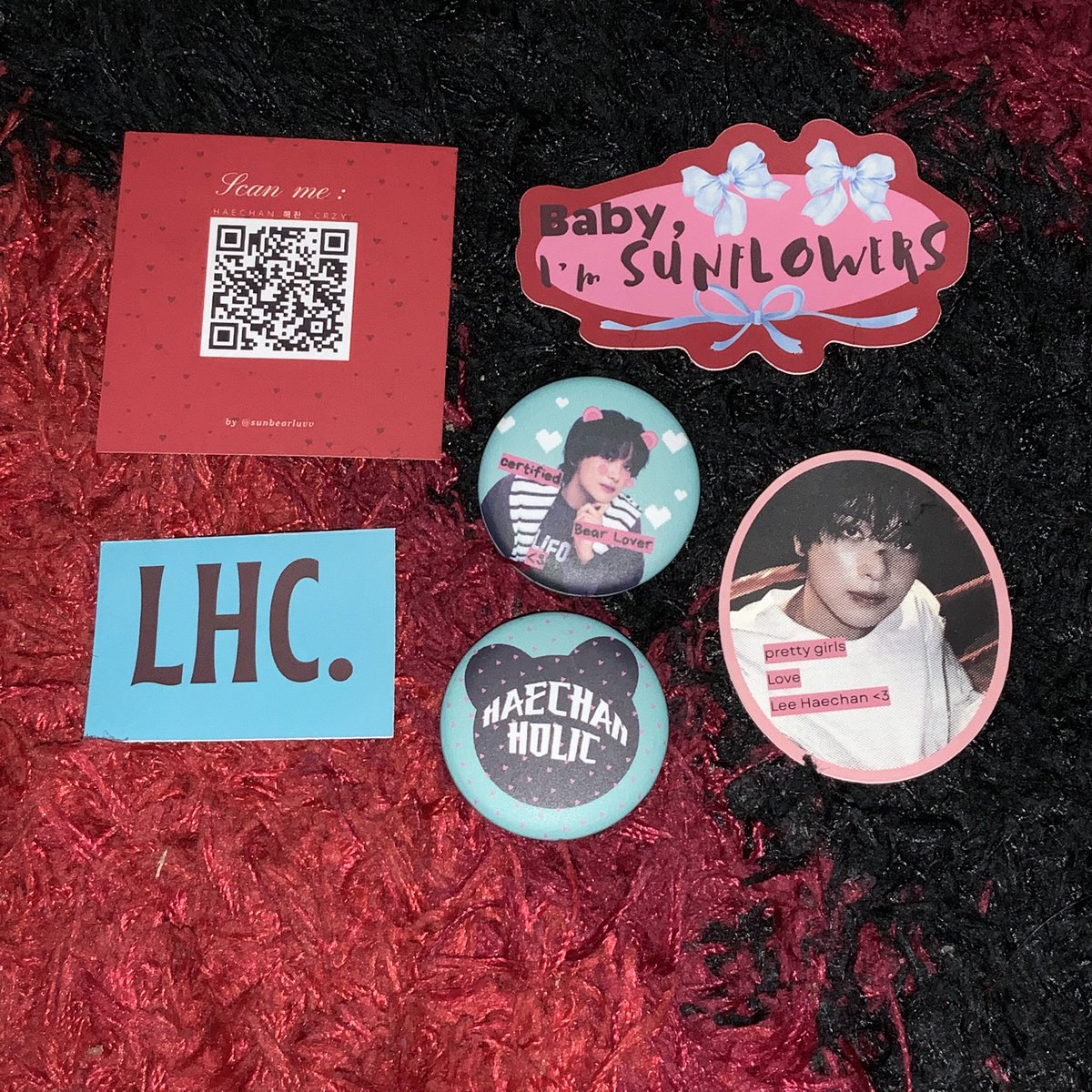 rnsnjun's tweet photo. aku jugaaa dapet jepitan, sticker, pin gemesss haechan dari kakk @mochiesklim @sunbearluvv @needsc0ffee @byshomisho_ 🩷 makasiiih banyak kakkkk<33 https://t.co/vHnnpHKZOz