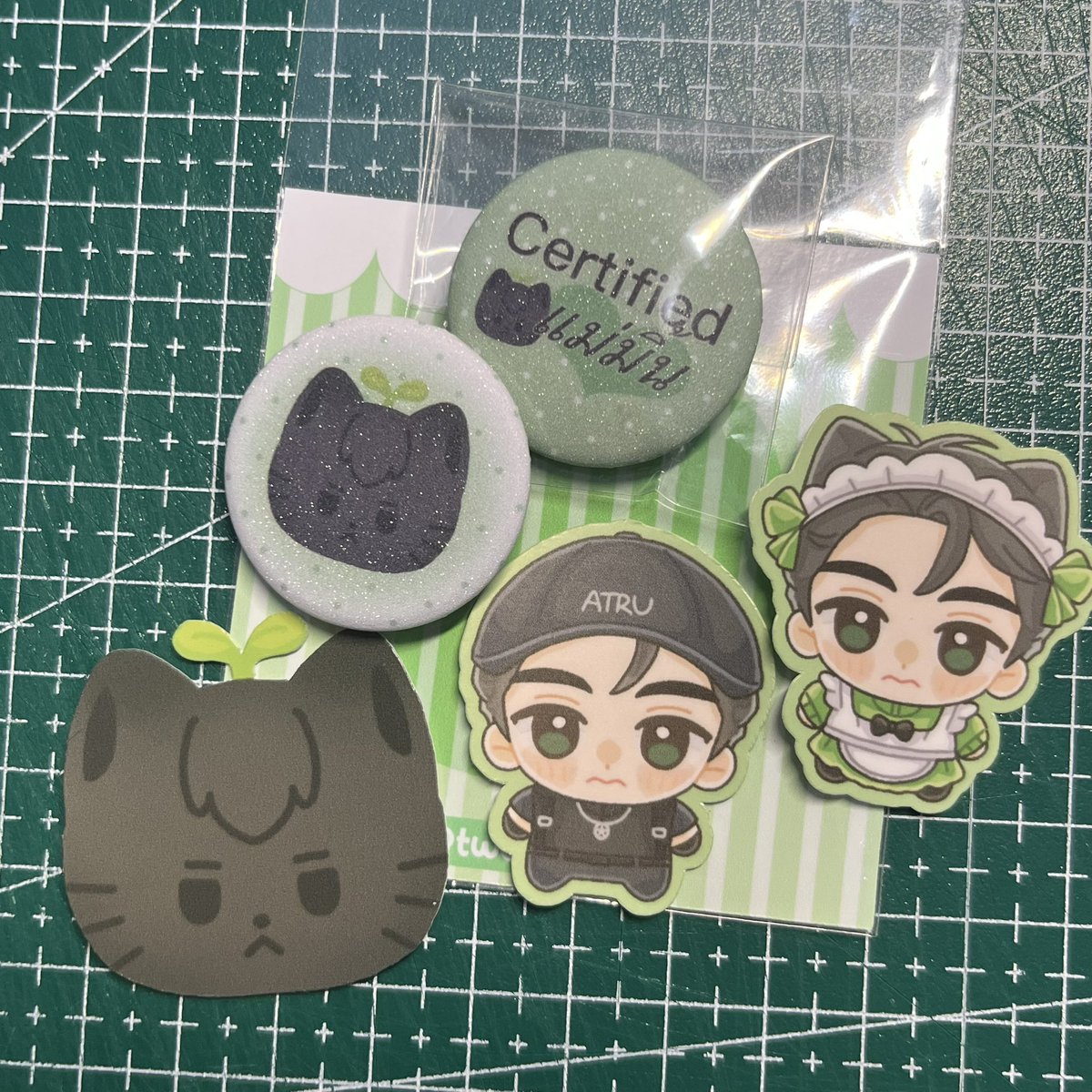 twomashi2_'s tweet photo. special thanks 💌
stickers by #ซัมติงรีวิว 
mini badge by #ppbgivel0ve
ของจริงน่ารักมาก ๆ เลยทุกคน … ชันฟิน https://t.co/a2noXj8ZYw