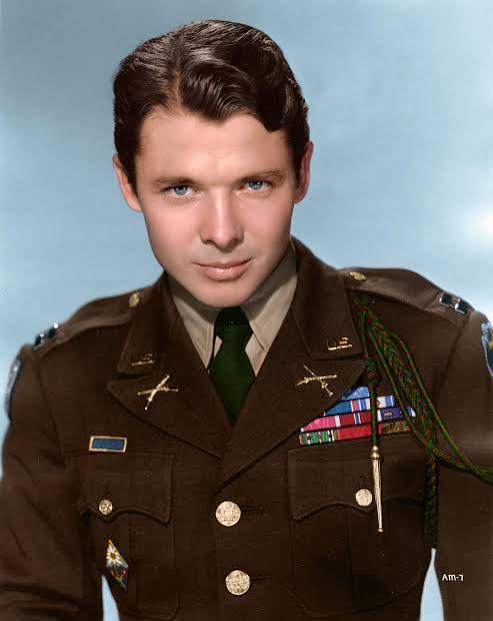 KaijuTracy1954's tweet photo. @grit_tv A World War II hero and cowboy western great.
Thank you Audie Murphy. #GritTV @grit_tv
๐ฅ๐ค https://t.co/ZINyWZrFor