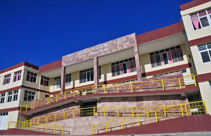 TSupremoCU's tweet photo. La provincia Guantánamo es la Sede del acto nacional por el día del trabajador jurídico. Ocasión propicia para la inauguración del nuevo Tribunal Provincial Popular de ese territorio. Felicidades!!
https://t.co/TF31gLsXGG https://t.co/mUBk7ydBtI