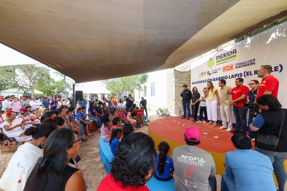 AyuntaMerida's tweet photo. En el Roble Agrícola, entregamos el Barrio LAPIS (Lugares Amigables para la Primera Infancia) que incluye el Corredor de la Infancia, áreas de juego en los parques El Roble, La Flor y 100 Años, huerto comunitario y mejoras del entorno del preescolar Gabriel García Márquez https://t.co/9dA9vQ2oFv