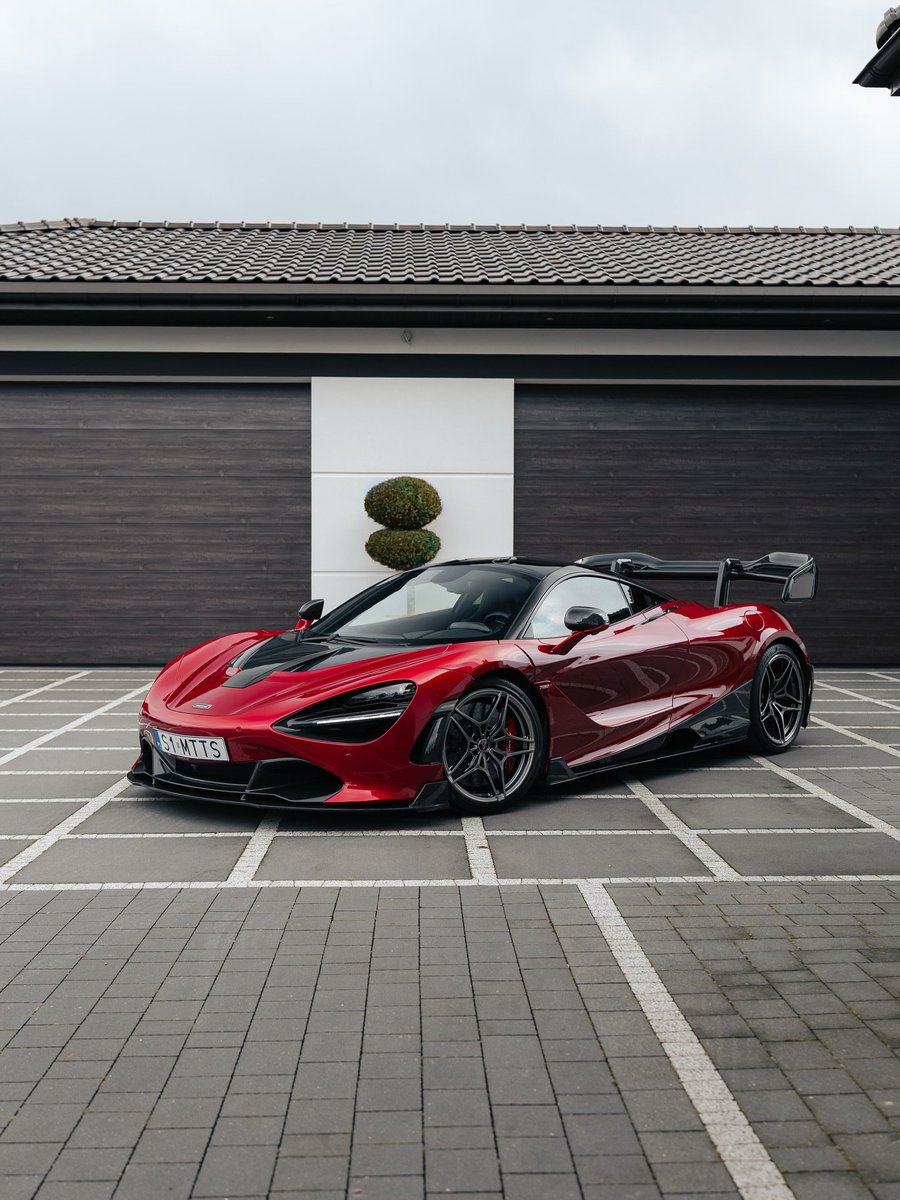 competitionreal's tweet photo. McLaren 720s 🖤❤️ https://t.co/2n4G64JcLP