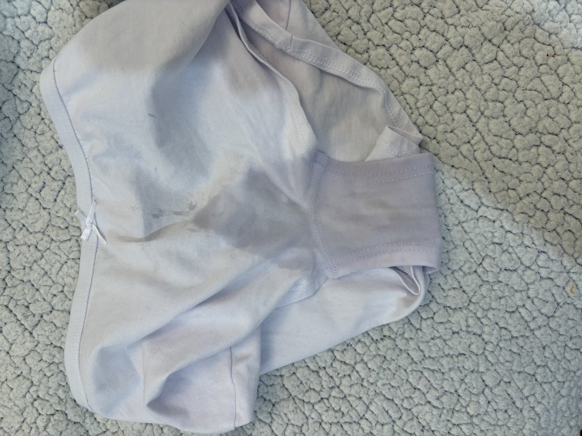 LaylaLovebite's tweet photo. Look how soaked my panties are …. oopsy. 

#goonette #nsfwtwt #egirl #panties https://t.co/Mdlc36abM7