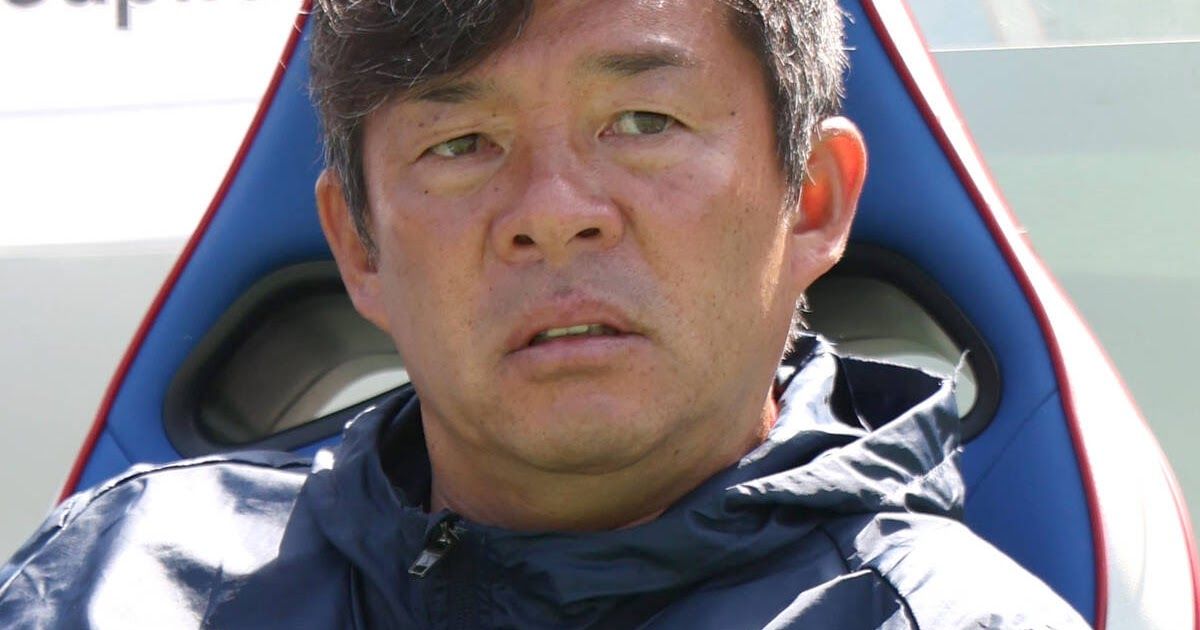 12pointers's tweet photo. 『選手は真摯に向上心を持って取り組んでくれている。自分が基準を上げて、来季は戦っていかないといけないかなと思います』

◆鹿島・鬼木達監督｢0-5は全て自分の責任｣｢来季、必ず借りを返したい｣V逸の責任背負い…来季見据える(報知) https://t.co/CQTqUe8ygG https://t.co/XzX9D1PPVN