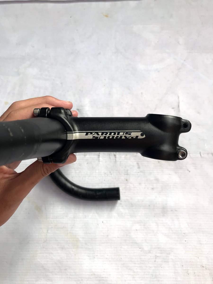 IslanHata's tweet photo. FOR SALE

Dropbar Pardus 400mm &amp; Stem Pardus 100mm 6°. Used, Good Condition
Price: 250k
#fnfjb https://t.co/SKMJHrn7pT