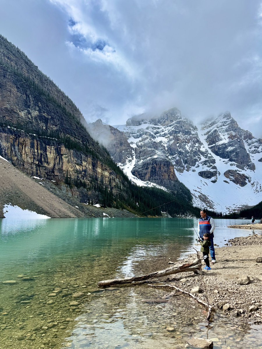 GreenbbsERdoc's tweet photo. We may not have caught anything today, but god damn, I got to fish here with my kid today.  And if that’s not special, I don’t know what is

#morainelake
#banff
#alberta
#canada https://t.co/DVNApMTTra