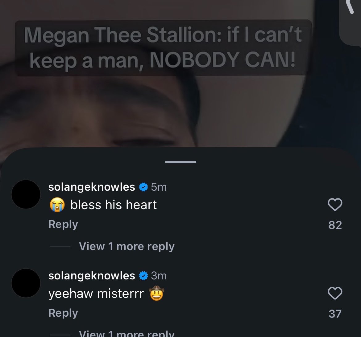 tinasnowsource's tweet photo. Solange is hilariousss for this😭😭😭🤣🤣🤣 https://t.co/qCWgpHTr3f
