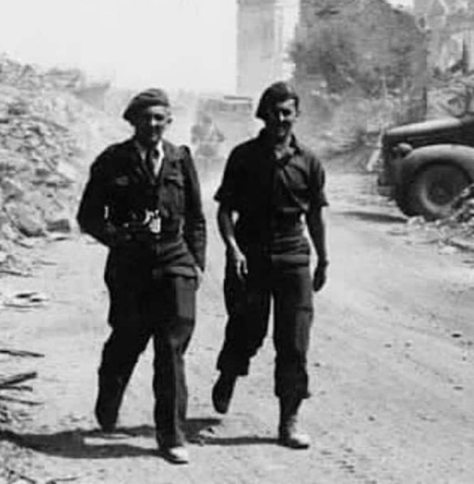 ItsDeanBlundell's tweet photo. My grandfather. On the right. 

William Malindine

82 years ago today.  Normandy. 

He’s why I do what I do. 

I fight fascism. 

I fight authoritarianism. 

Because he told me to and still does to this day. https://t.co/6e3MNgrBmZ