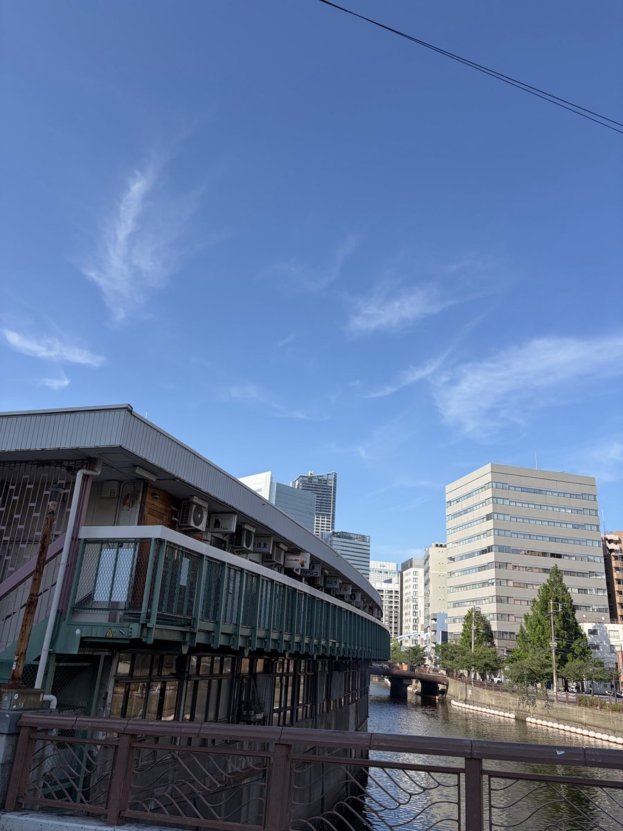TAKA79989300's tweet photo. 野毛散歩
すみれやっぱり美味い😎 https://t.co/xKc6avrqDI