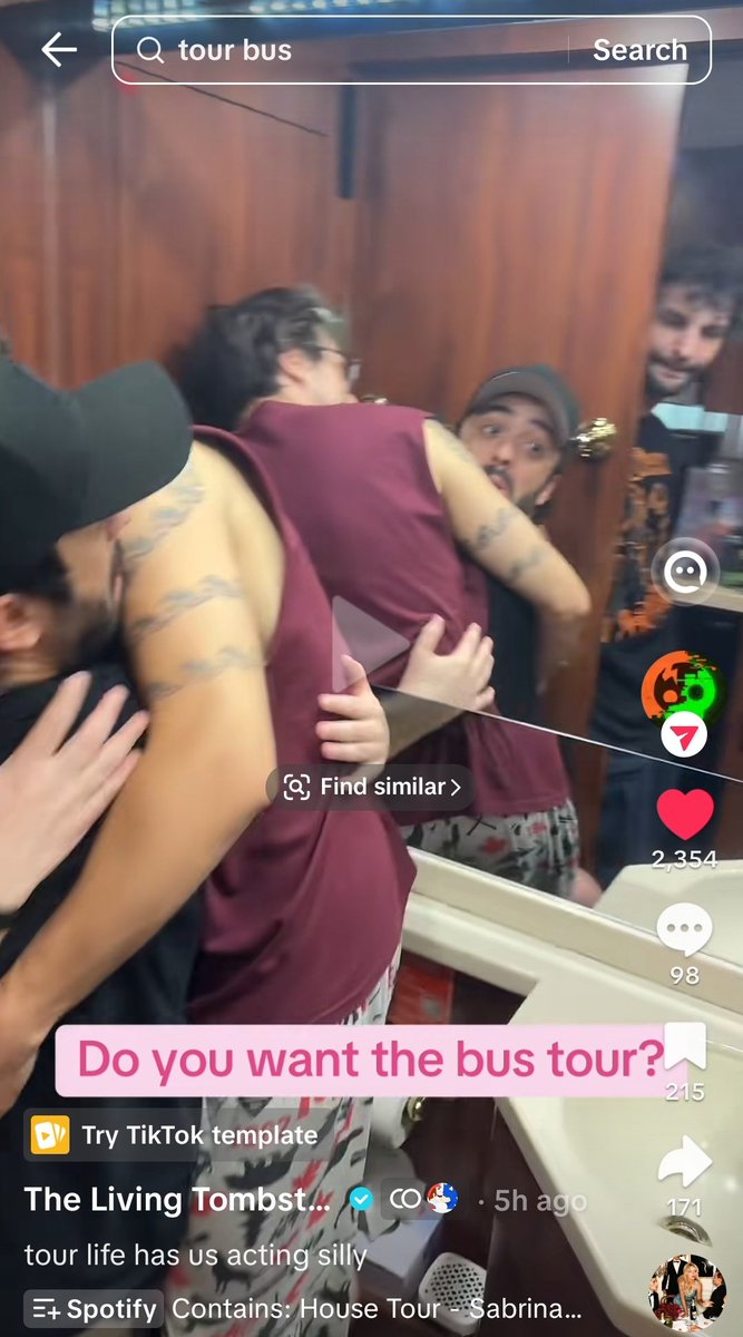LivingTombstone's tweet photo. I thought you guys were making yaoi of my bosses for no reason again but THEY'RE JUST MAKING THE YAOI THEMSELVES https://t.co/CthAMvwnb2