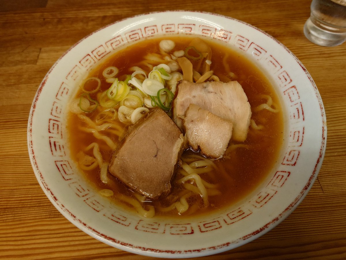 ama88101's tweet photo. 【喜多方食堂】稲荷町
醤油ラーメン
今日は鳥越祭りの前に腹拵え🤤
前夜祭🍺盛り上がり二日酔い😵‍💫
有るもんだね〜朝からやってるお店🍜
シンプルラーメンうめぇ〜👍🏻
エネルギーチャージ完了💪🏻
１日頑張るぞ～
ご馳走様でした🙏🏻 https://t.co/QEy78gmMuG