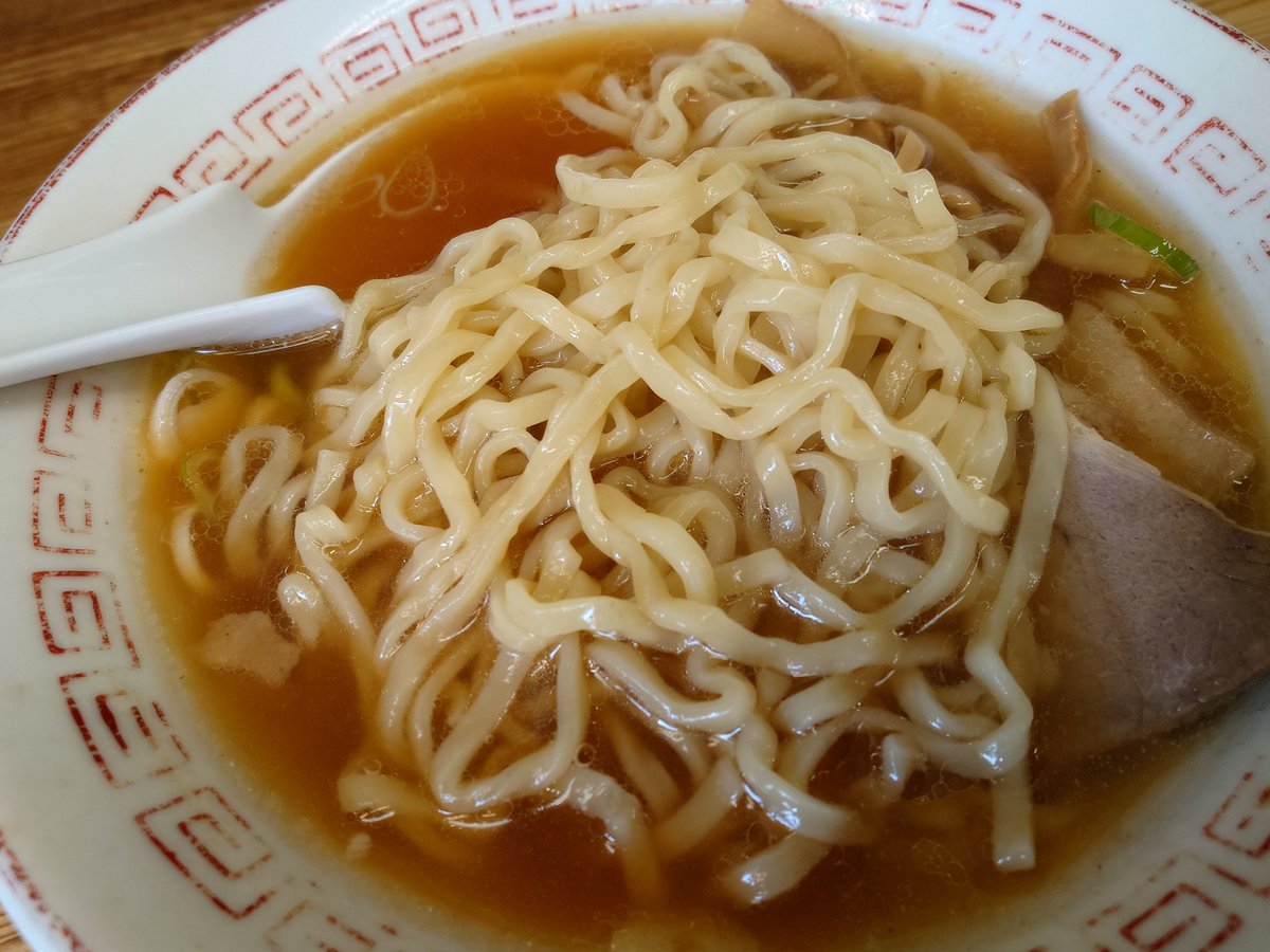 ama88101's tweet photo. 【喜多方食堂】稲荷町
醤油ラーメン
今日は鳥越祭りの前に腹拵え🤤
前夜祭🍺盛り上がり二日酔い😵‍💫
有るもんだね〜朝からやってるお店🍜
シンプルラーメンうめぇ〜👍🏻
エネルギーチャージ完了💪🏻
１日頑張るぞ～
ご馳走様でした🙏🏻 https://t.co/QEy78gmMuG