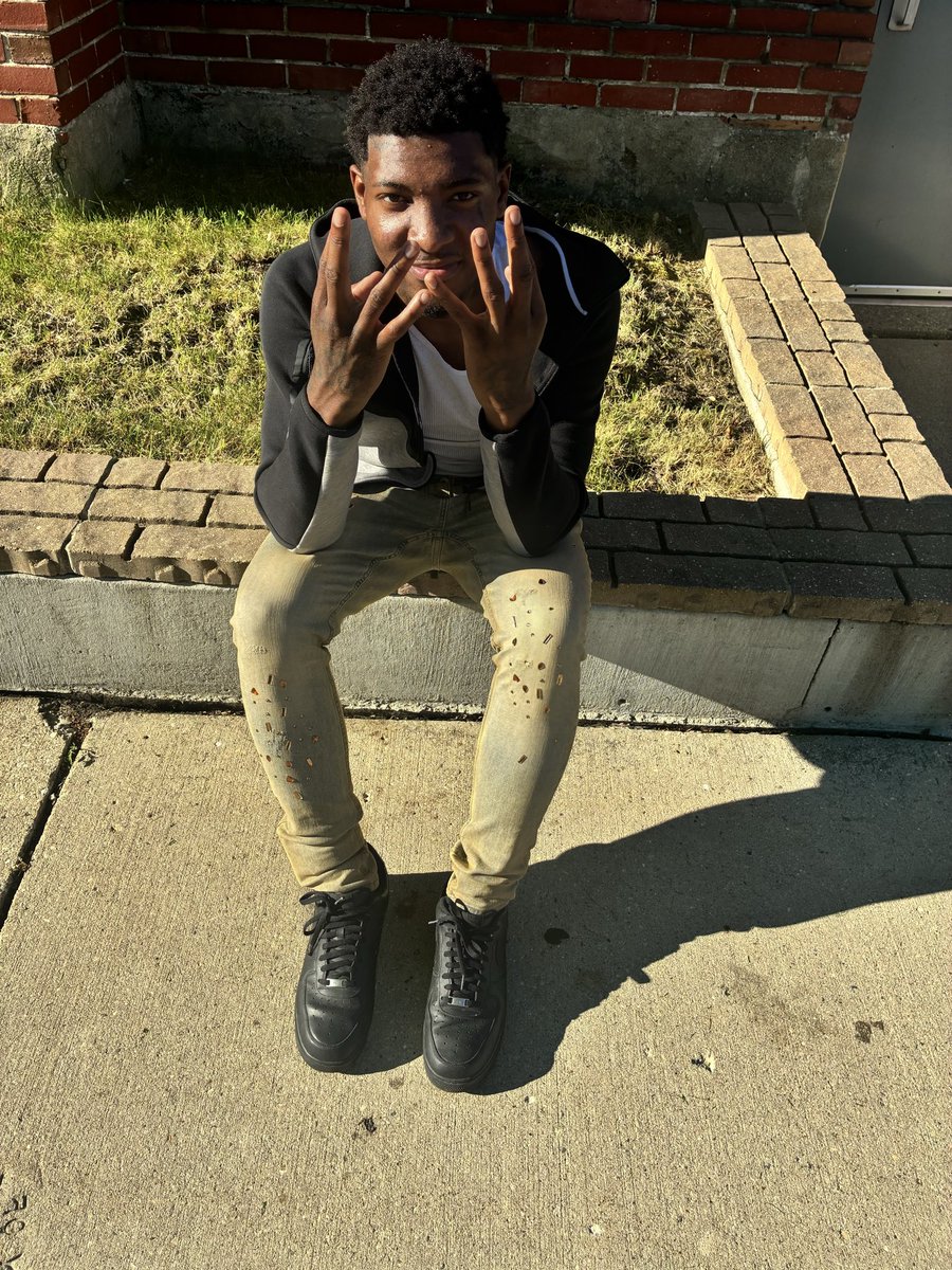 _762stxcks's tweet photo. I ain’t got no hoe card you can pull play and we gone get it going 🥋👏🏽5️⃣ #milwaukee https://t.co/8FViqRApem