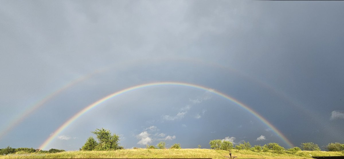 rob817's tweet photo. @Fox4Weather @AliTurianoFox4 @wxkyliecapps @EvanAndrewsWX https://t.co/n7GbXgdvvb