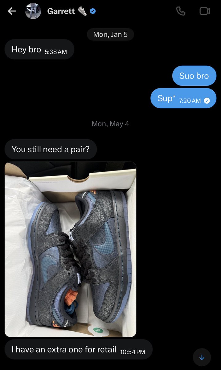 jayyyxrocks's tweet photo. @KariDaniels I knew something was off when bro didn’t ask me for my size lol https://t.co/21j8LKJGr2