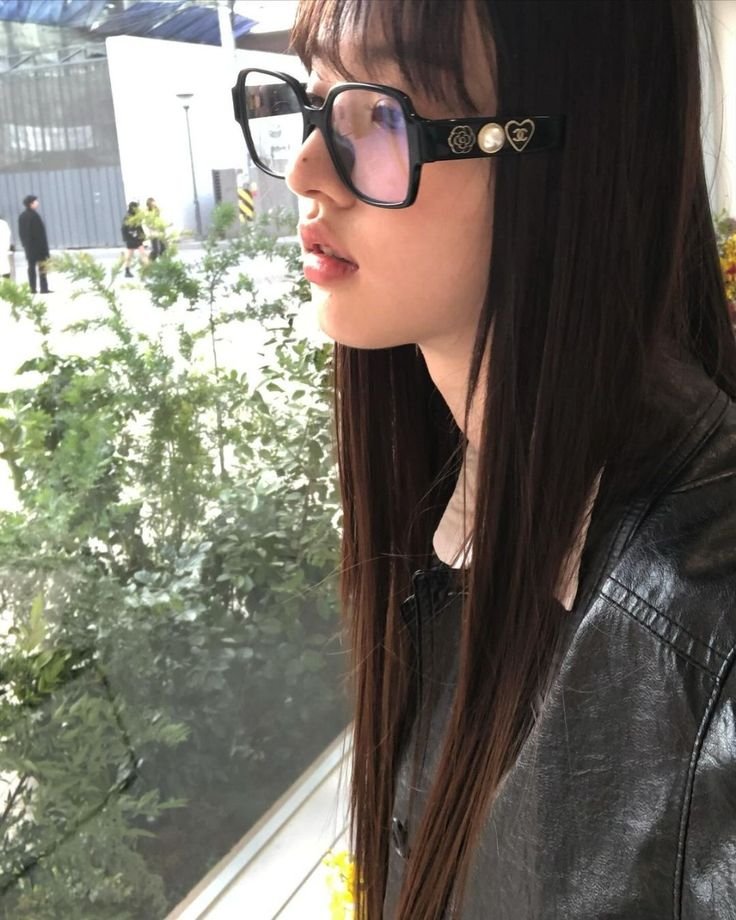 chyseista's tweet photo. Apa itu hari minggu? Masih harus kerja https://t.co/dmBdq6iIPf