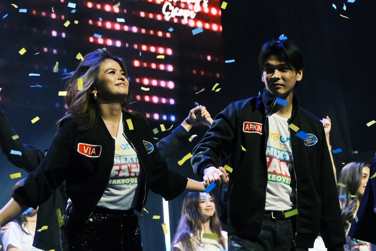 projectarkin's tweet photo. grabeng titig naman yan?????

WILBEA LOVE REPEAT https://t.co/AeKhy7biQe