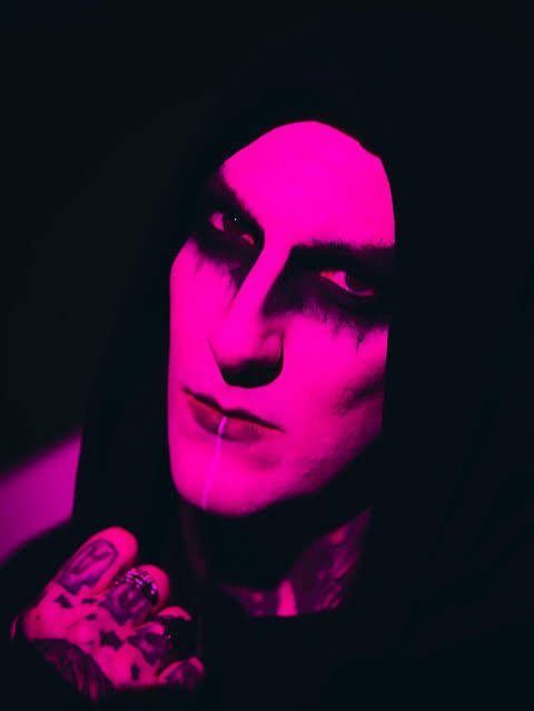 emberfaeries's tweet photo. Always will be Chris Motionless https://t.co/DZHVi5cdk3