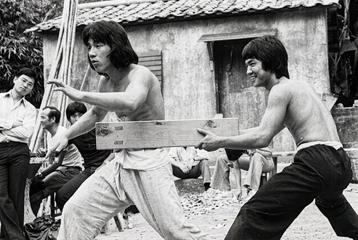 RK9192's tweet photo. @SUksEijW365817 @tarosun3 @claymore1993 @korewood65 @PON_2_S @terry_mora @Julie_C1954 @Gstraitz @KevinChan478 @88_Films @jackiechan_de Young Master  
Off shot https://t.co/jc5mK91OlV