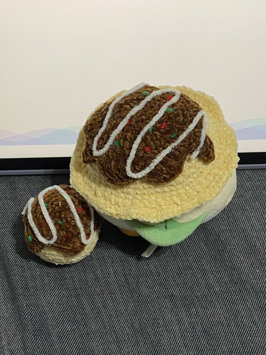 mgmg_mf's tweet photo. 久しぶりにもくちゃん用に編み物をしました🧶
たこ焼き帽子〜！大阪行きたいねぇ

(*˃̵θ˂̵) ﾊﾌﾊﾌ https://t.co/0gf8jwbsyr
