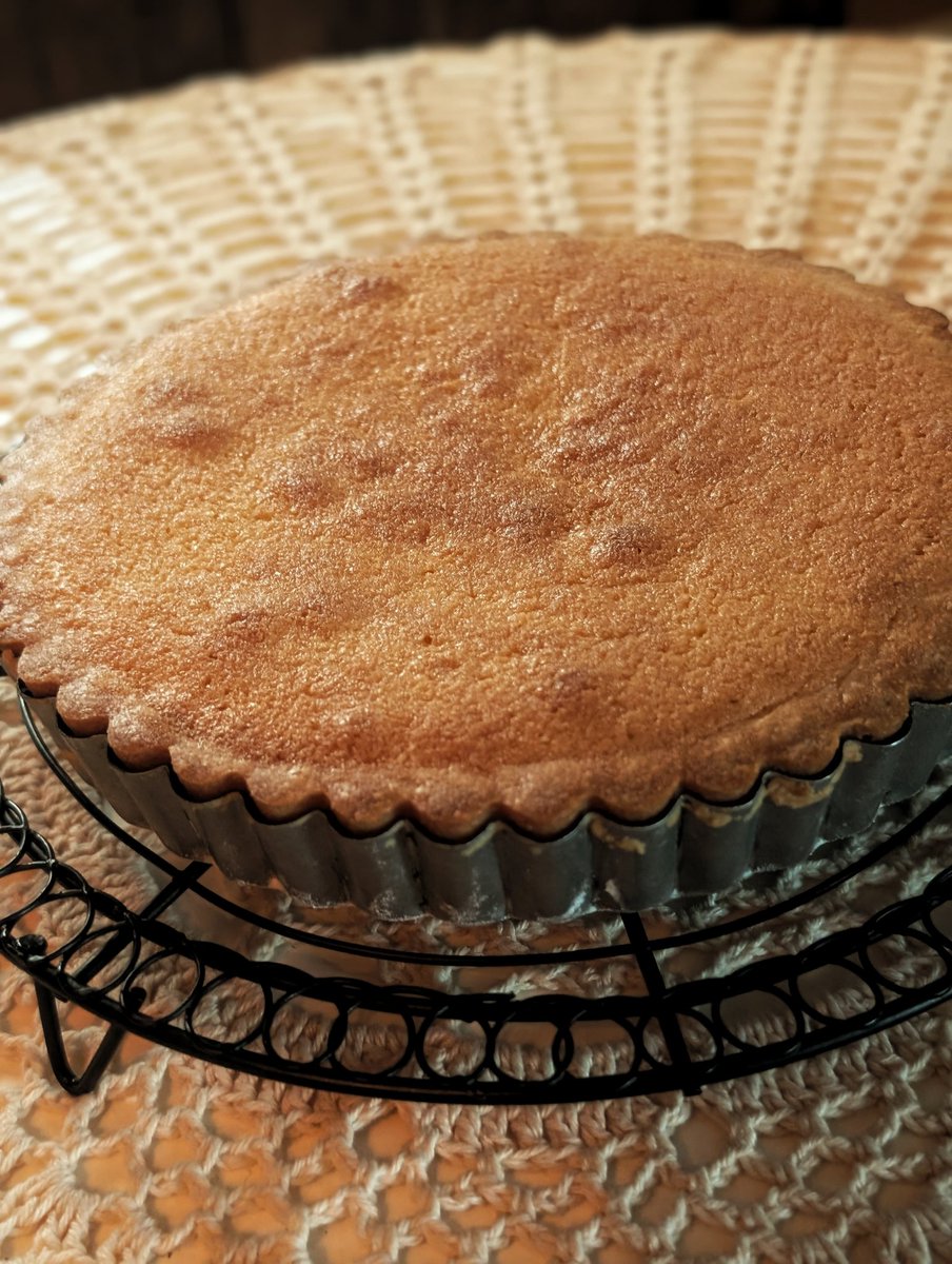 季節のフルーツのタルトが好きだから今日は6月のタルトを作ります。5月