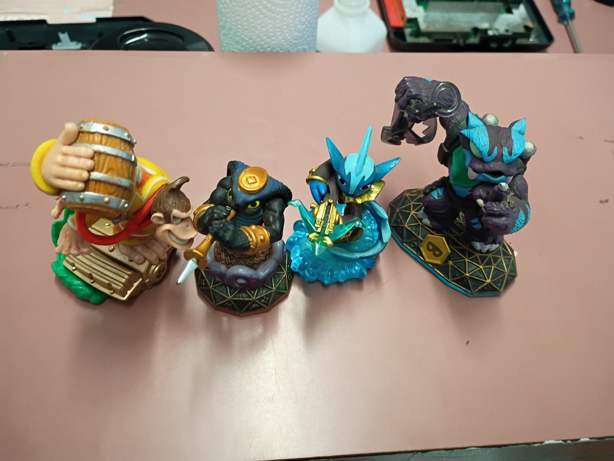 AxlStudios097's tweet photo. Some more today
#Skylanders https://t.co/YEdr212gGz