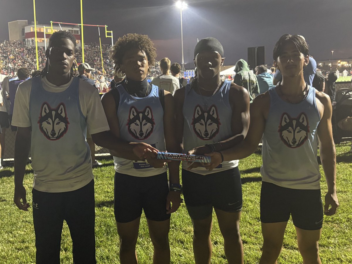 SJTrackXC's tweet photo. Proud of this quartet for continuing to add to our relay tradition. They placed 28th out of over 400 schools today.  They are our 26th relay at State since 2004. @SaintJoeSports https://t.co/girAIGASgl