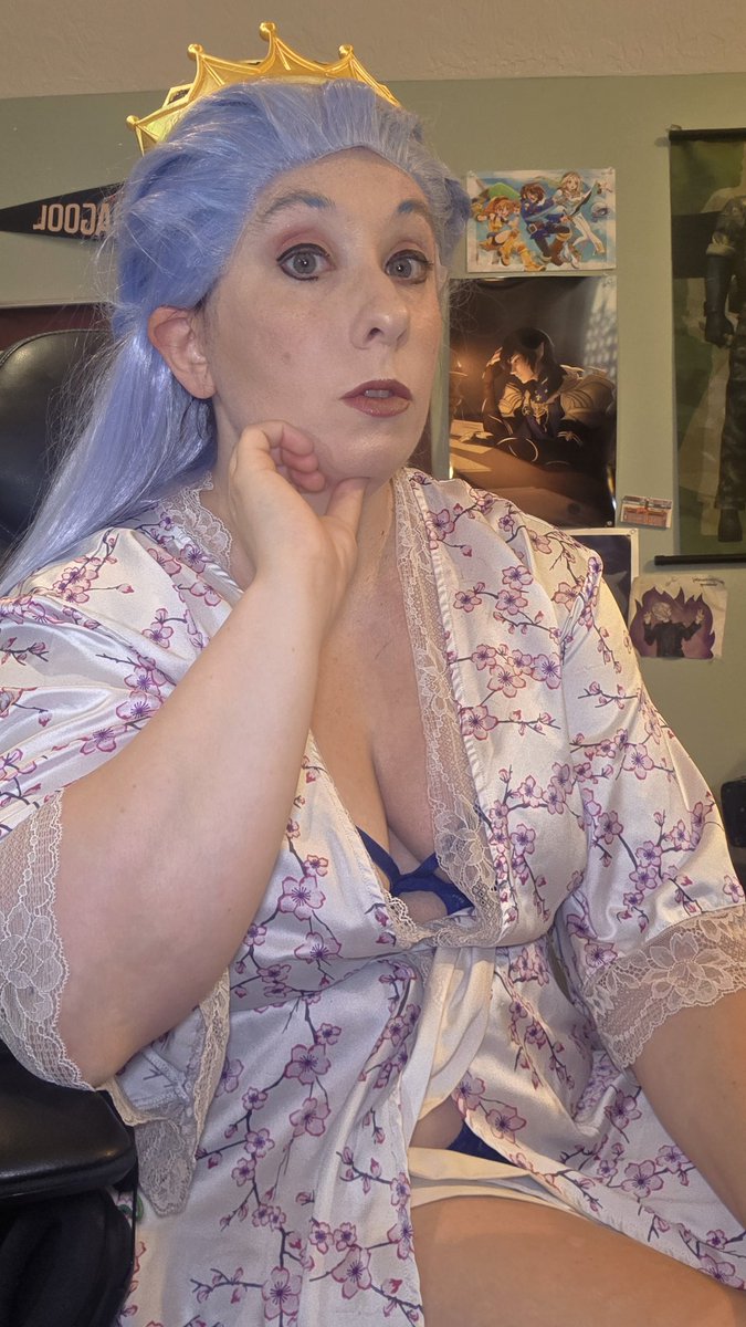 LiftQueenSFW's tweet photo. Casual Queen Ilenia from unicorn overlord for some yakuza 7 tonight https://t.co/yiRkiJuxdm
