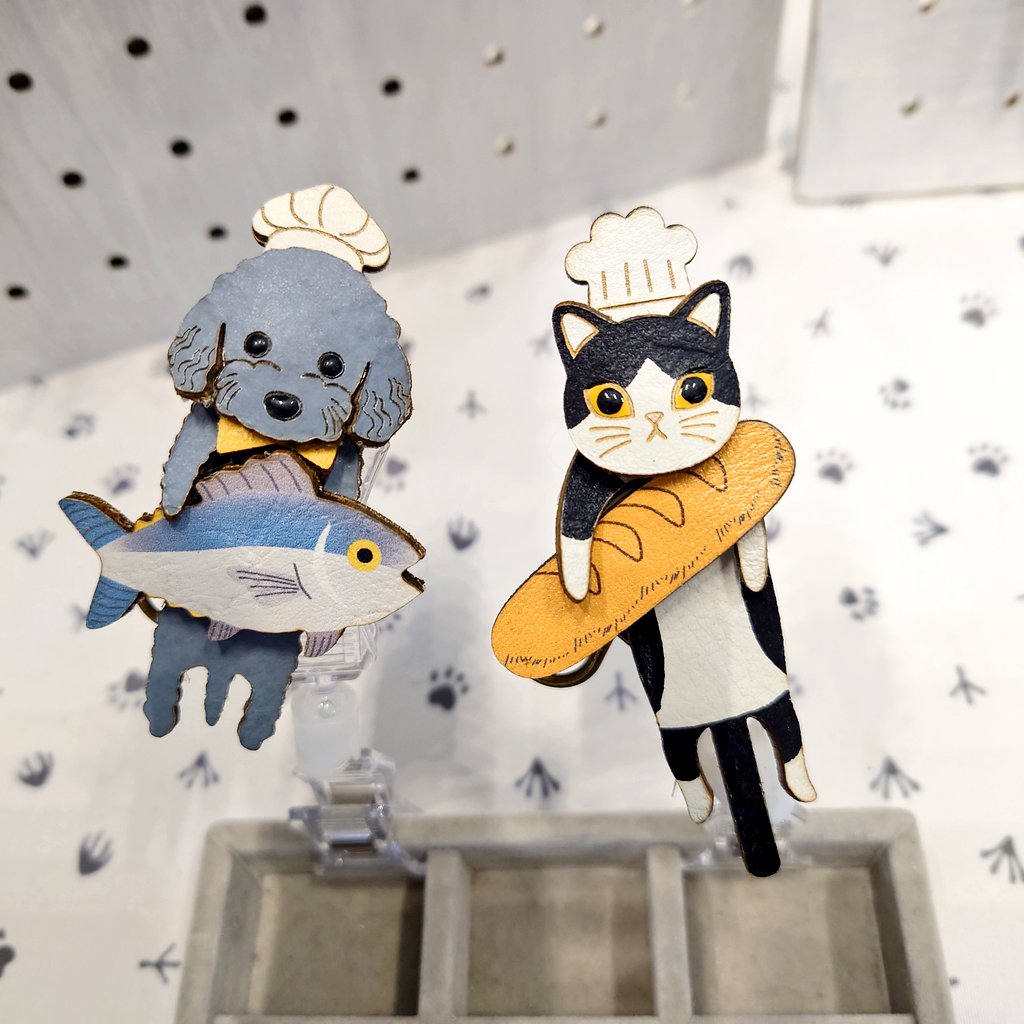 okayufactory's tweet photo. ArtMachi museum26
二日目はじまりまーす。
あいにくの雨ですが
スカイビルタワーイースト36で
お待ちしております😊

モコモココック帽もテスト販売でもってきた。右側ー👍️ https://t.co/Z4TeZUoSYY