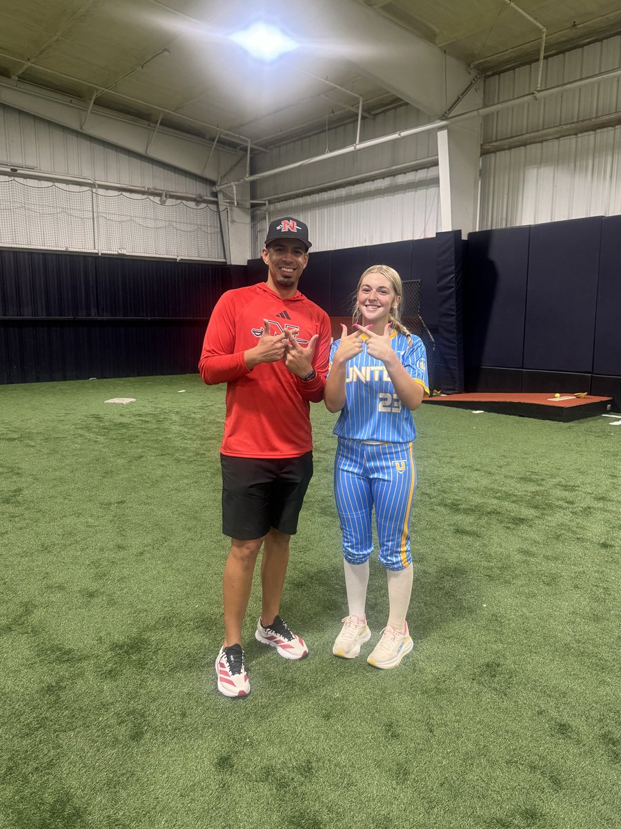 RyleeFall2030's tweet photo. Got rained out again today, so we put it some work at the #Trainingyardat6320 
Thanks to @Coach_Twinn and @Coach_AVazquez for giving me new information and all the work we got!
Me and my my teammates @Devin_Msb0 @Ellie_Bengtson had a great time!
@UNITED_18U @CorinVoinche https://t.co/Qd9i726wm9