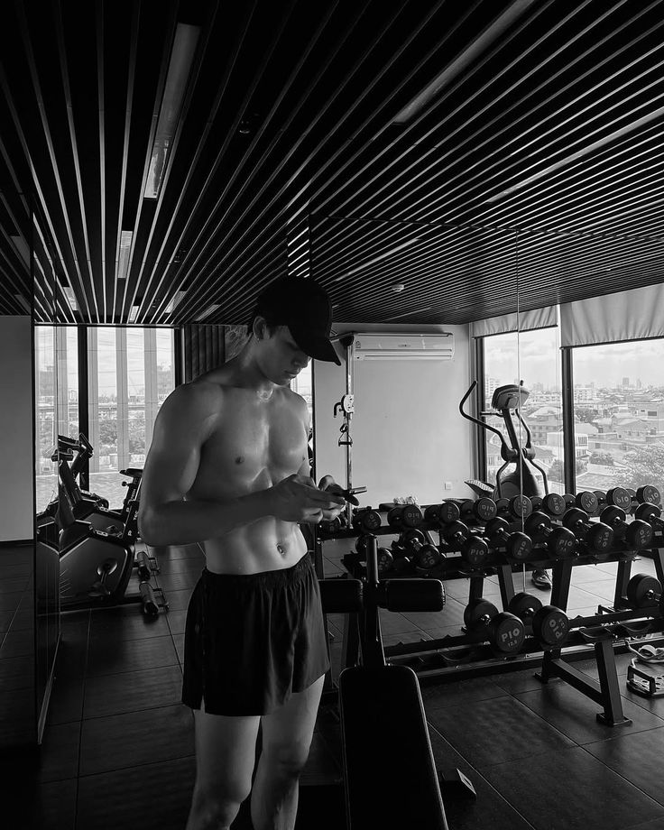 midnightjeth's tweet photo. ᅠ
ᅠ
    | SUNDAY—07/06/2026 : 06.32 AM|
  📍𝗙𝗶𝘁𝗻𝗲𝘀𝘀 𝗙𝗶𝗿𝘀𝘁 - 𝗣𝗮𝗿𝗮𝗴𝗼𝗻, 𝗦𝗚𝗣

Started the day earlier than I normally would on a Sunday. My body needed a proper workout, and my mind needed the reset.

ᅠ https://t.co/oVmhk0Hzq6