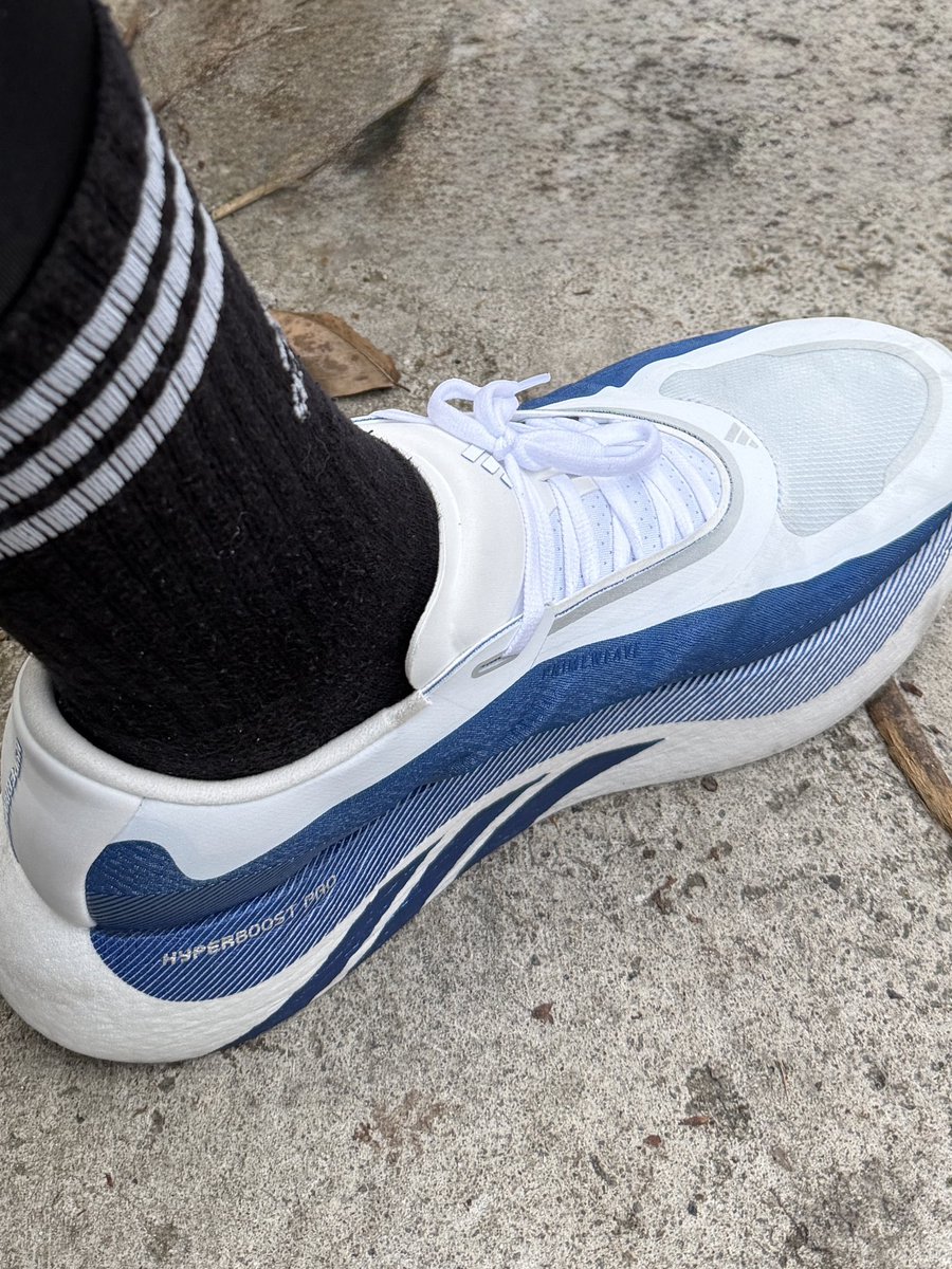 tententeneb's tweet photo. 今日、人生初の5kmレースに挑戦しました！緊張したけど、走り終わってみると爽快感があって楽しかった
これを機にこれからも続けてみようかな！ https://t.co/BdasSISCoS