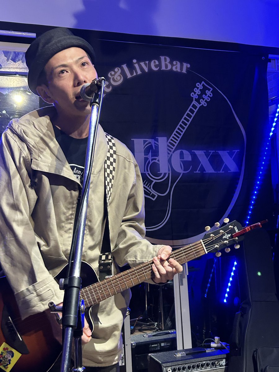 kaoruuuulb's tweet photo. dicekey(ダイスケ)さん！
サラリと、爽やかに、しかしビシビシ伝わる言葉で歌い上げるそのステージ。情熱だけではなく緻密さも伝わってきて、そこがまたかっこいい。上京エピソードもすばらしかった。走ってきたからこそ見える景色が、あるんですよね。 https://t.co/cwmkFLji54
