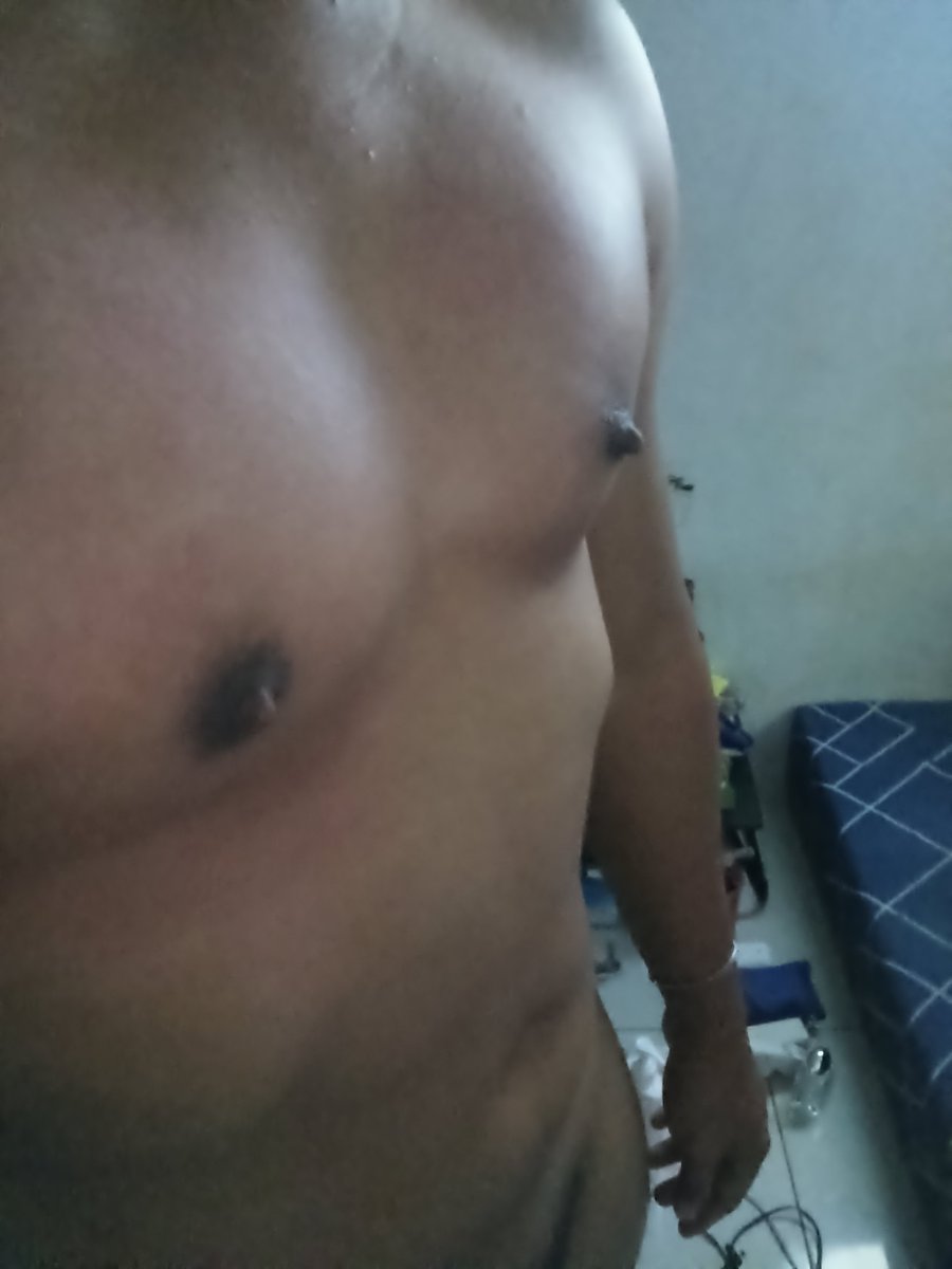 bitternesschoco's tweet photo. Jadi kesiangan cfd, gara gara doi maksa minta jatah https://t.co/Pr4U3lRTQG