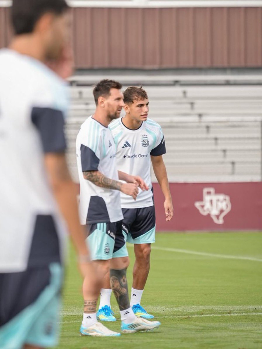 MedioRiver's tweet photo. 🇦🇷 DEBUT PARA JOAQUÍN FREITAS EN LA SELECCIÓN ARGENTINA https://t.co/EvUZzAu142