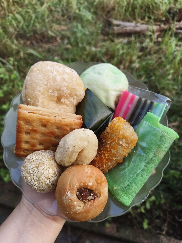 gieview's tweet photo. yang mana kira kira yg pertama kalian ambil? https://t.co/mSAhZDs32A