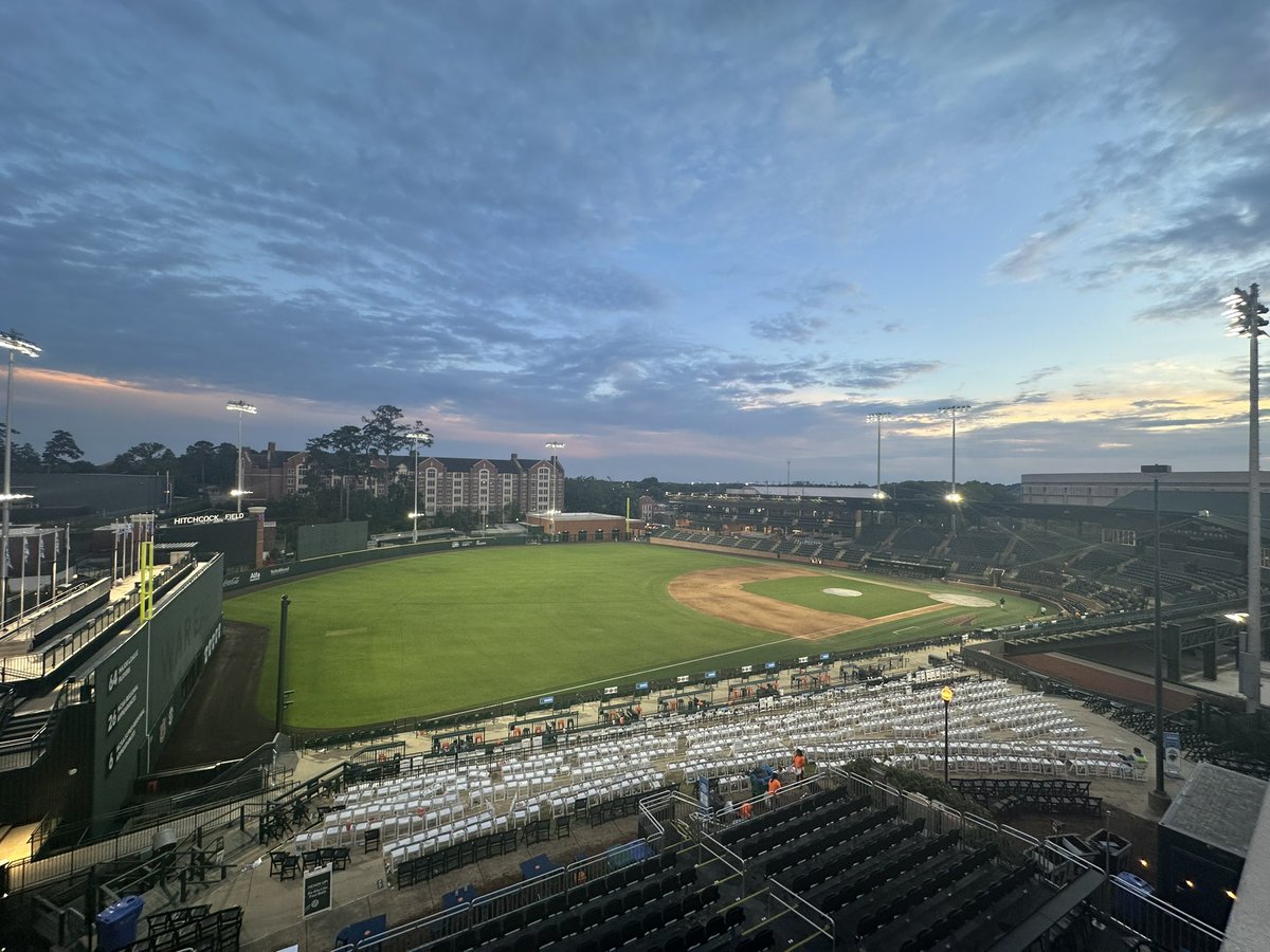 E2C_Network's tweet photo. ⚾️ Seasons come and seasons go, but one thing remains the same. We love @AuburnBaseball! 

Until next year from the beautiful Plainsman Park! #WarEagle https://t.co/13KH0YaWv3