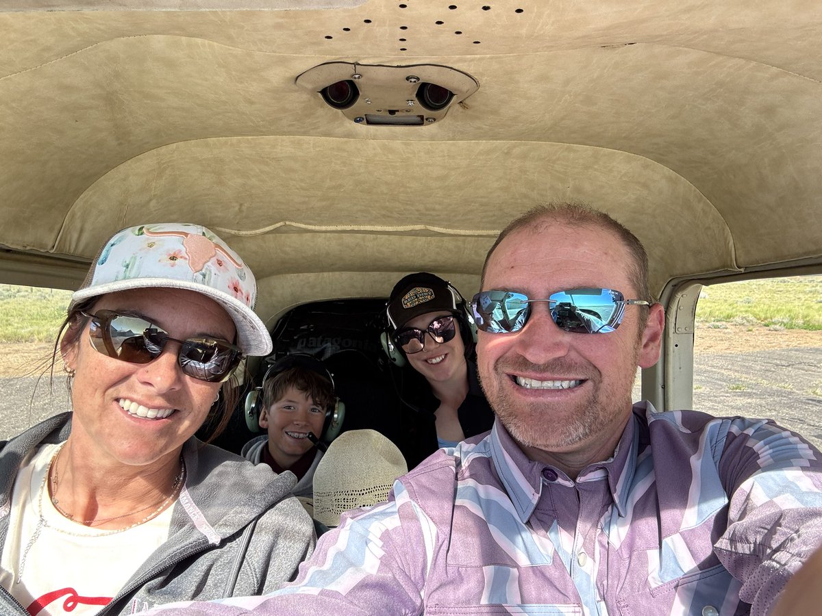 eamon_otoole's tweet photo. Flying to go brand our cows! https://t.co/jvNG0t0Rcq