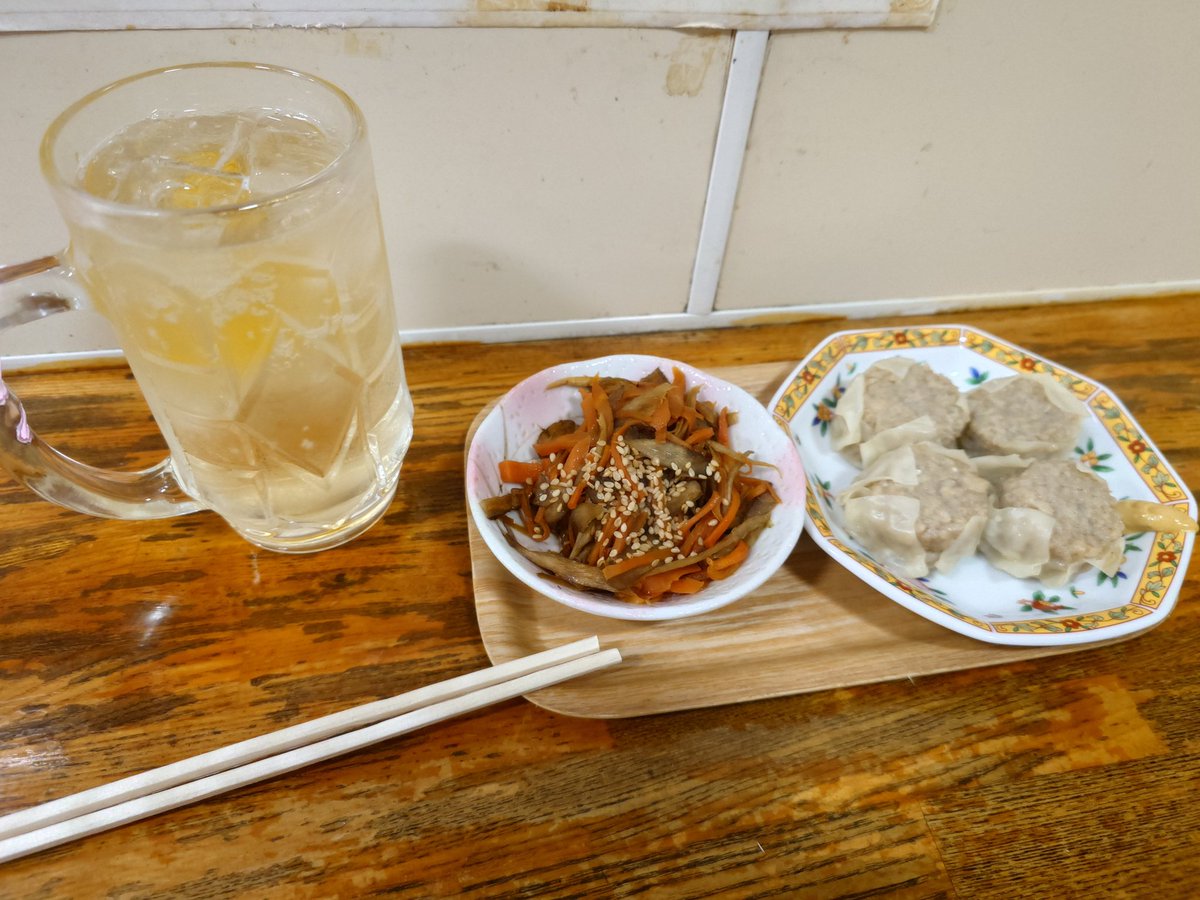 Temi_tan's tweet photo. 角打ち最高です https://t.co/TRwVBt0oIB