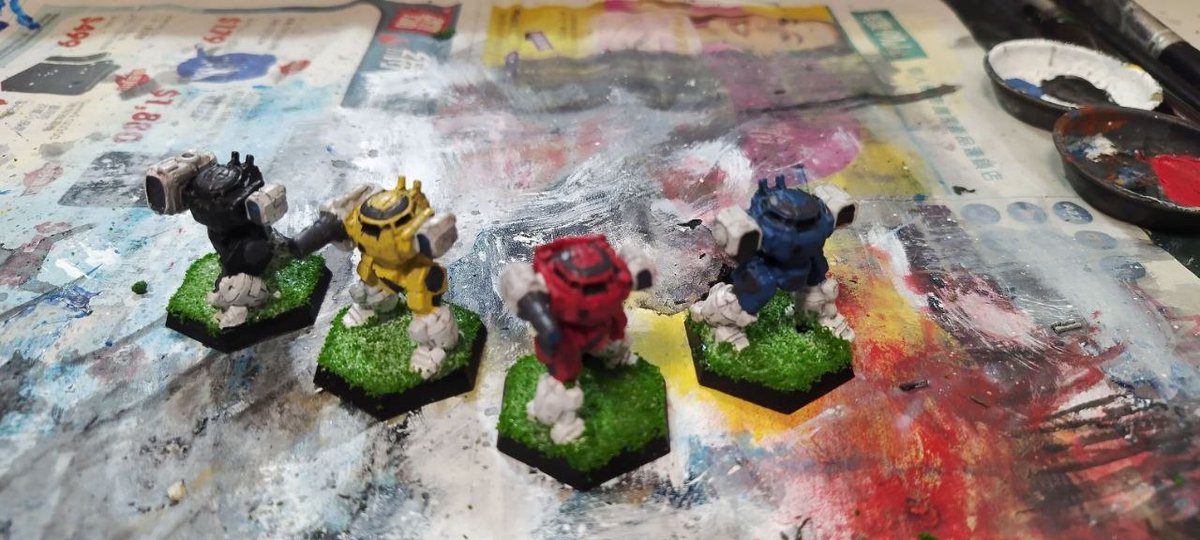 Brother_Raphael's tweet photo. @nasuo0083 I have a full lance of them Urbie Rangers, and the Red Urbie flies https://t.co/l5uwvP8w5L