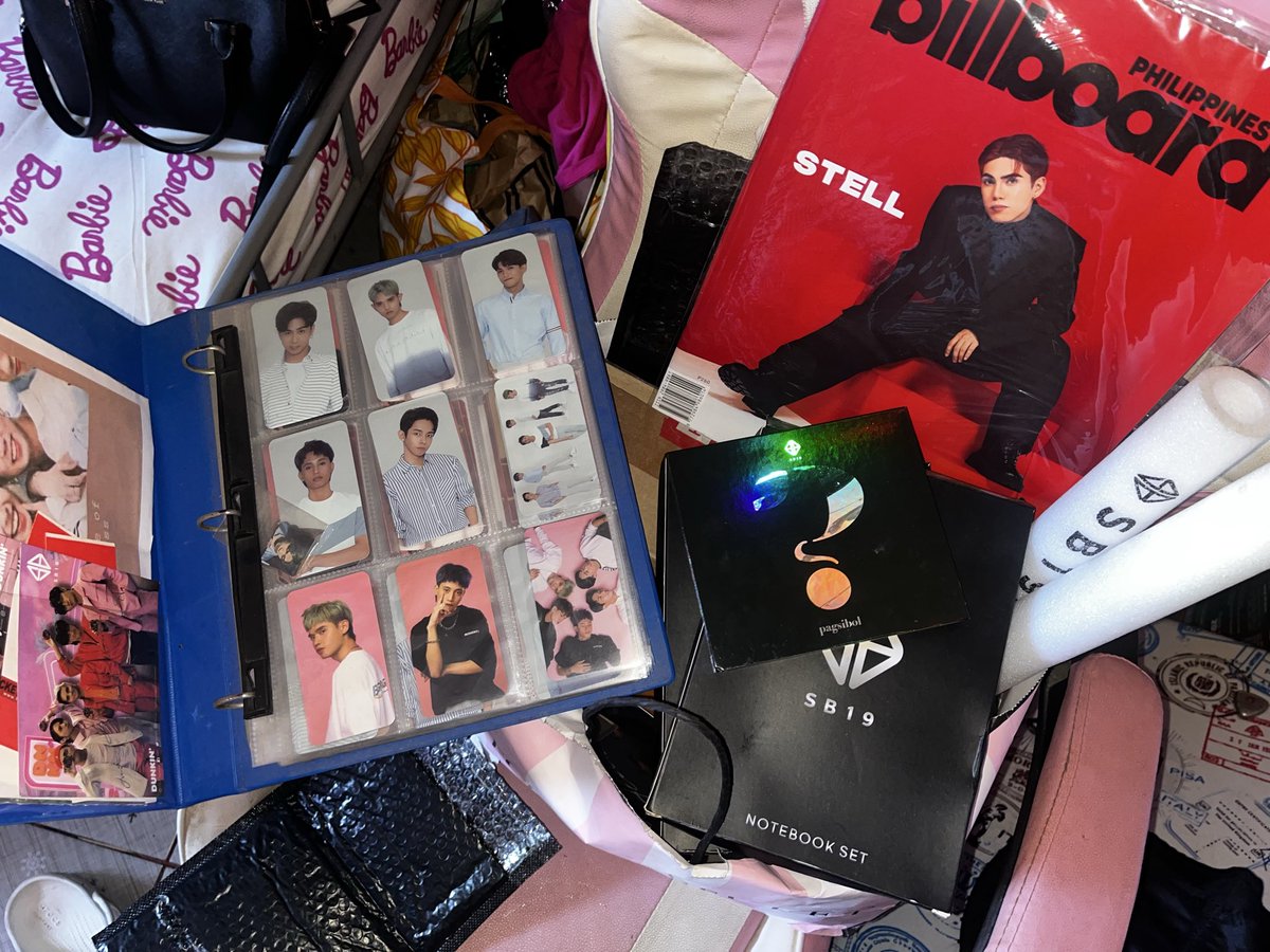 trish_sb19's tweet photo. OFIFI MERCH AMPUNIN MO NA PO

WTS/LFB

- SB19 PHOTOCARDS ( GITZ ERA ) ( PAGSIBOL ERA )
- PAGSIBOL ALBUM
- STELL BILLBOARD MAGAZINE 
- DUNKIN POSTCARD/PHOTOCARDS
- BACK IN THE ZONE MERCH

Mura lang po pricing ko mga kaps

Rfs: Decluttering

PM IF INTERESTED

#SB19 #PHOTOCARDS https://t.co/uaHSoGIjlS