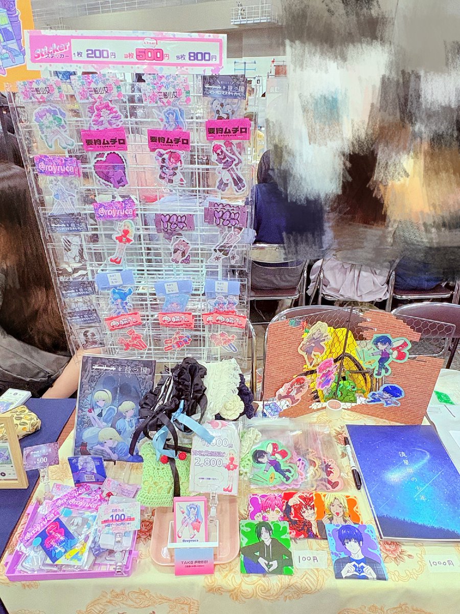 chiroiruca's tweet photo. #COMITIA156 設営完了しましたー❕
ろびさん(向かって右)と合同！！！

【東7 G25a】にいます！！！
きてね！！！！ https://t.co/A8q0JrPEA1