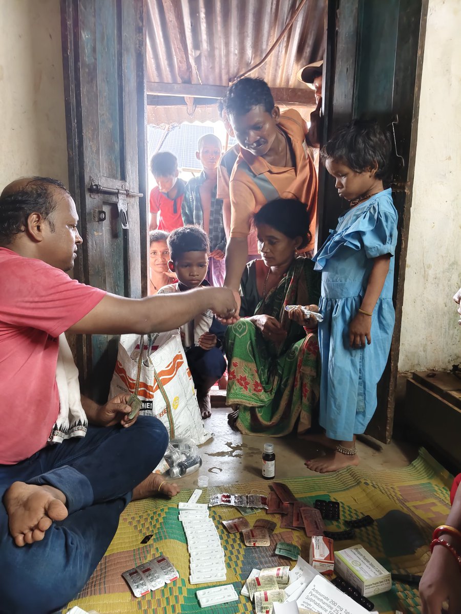 DeepakGanjam's tweet photo. An Intigated Health Camp(PM JAP) along with #Indoor_Alphacypermethrin_Spary at one of the remote Community village: KAMALAKHATA, JENASAHI, of SC, Buratal #Patrapur #Fight_Against_Malaria @Ganjam_Admin @BDO_PATRAPUR @TribalAffairsIn @MoHFW_INDIA @nvbdcpmohfw @GanjamHealth https://t.co/AzRq9vIipT