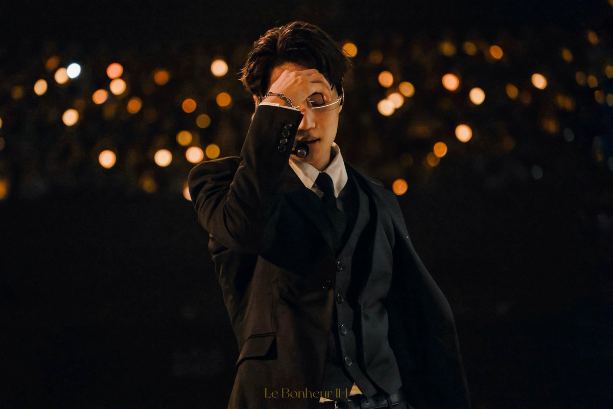 LeBonheur_114's tweet photo. 2026.05.23

EXO PLANET #6 - EXhOrizon in Macau 
𝑃𝐿𝐴𝑌𝐵𝑂𝑌

#EXO #엑소 #KAI #카이 #종인 https://t.co/ASFt7bNK5z