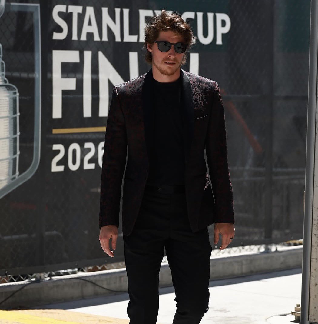 worldhockeyrpt's tweet photo. Imagine thinking this guy didn’t mean business tonight https://t.co/Sal9WoAbjR