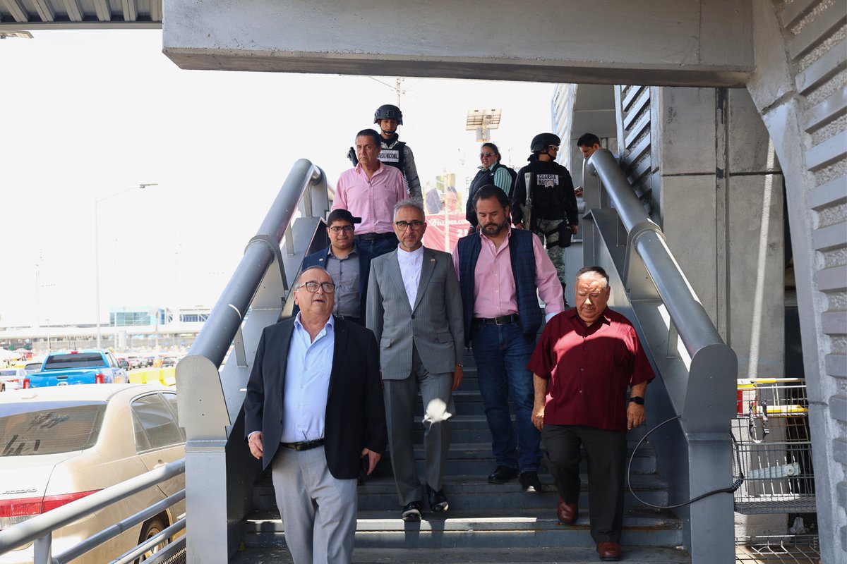 Olivaldo_Paz's tweet photo. Acompañados por el Embajador de la República Islámica de Irán en México, Sr. Abolfazl Pasandideh, e integrantes del Consejo Ejecutivo 2026 de @CanacoTijuana realizamos un recorrido por la garita de El Chaparral, uno de los principales cruces fronterizos entre Tijuana y San Ysidro https://t.co/xOqNiArisH